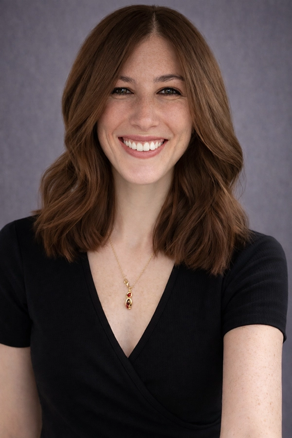 Annalee Mushayamunda Headshot Photo